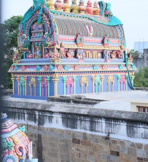 酒店 Eagle Inn Stay