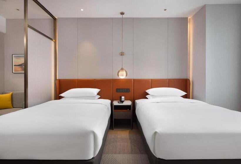 هتل Home2 Suite By Hilton Wuhan Economic Development Zone