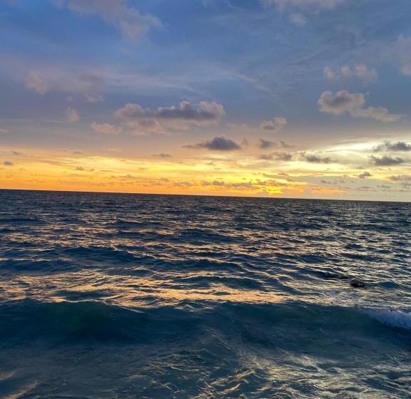 בית מלון כפרי Hostel Bunker Perú