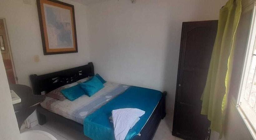 Отель Hostal La Milagros