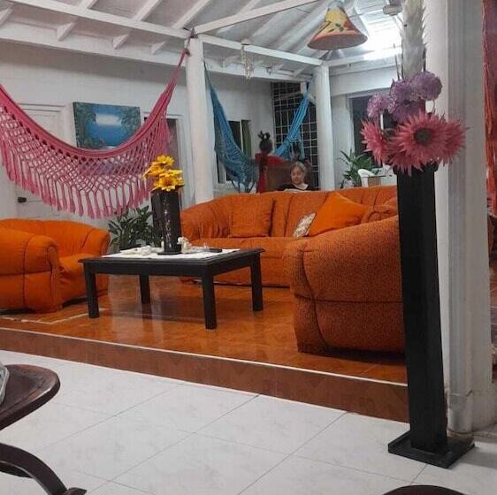 Отель Hostal La Milagros