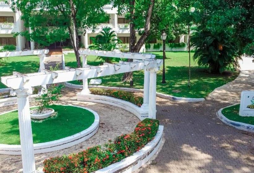 Отель Riviera Del Mar