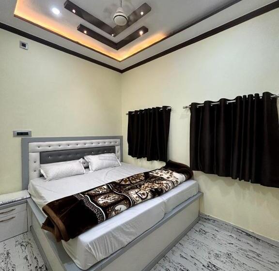 ホテル Royal Stay