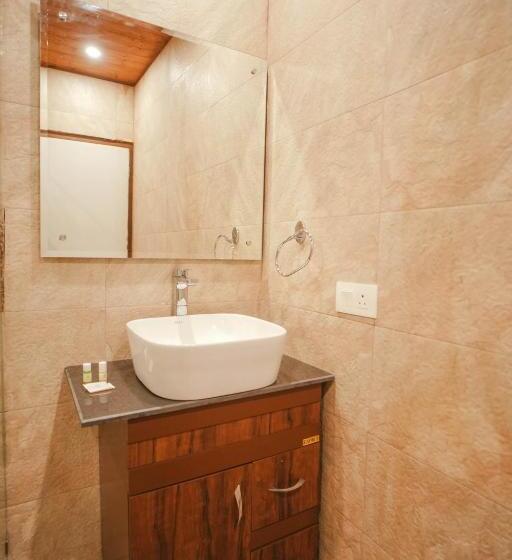 فندق Tapovan Resorts