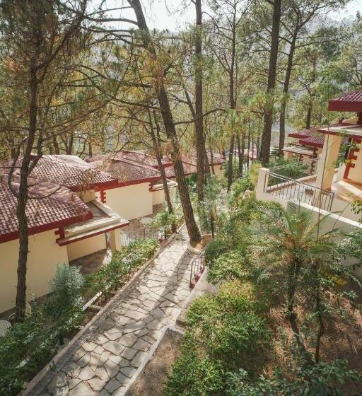 فندق Tapovan Resorts