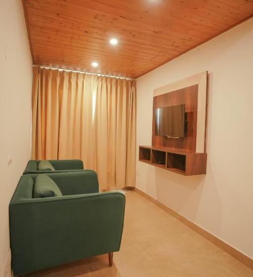 فندق Tapovan Resorts