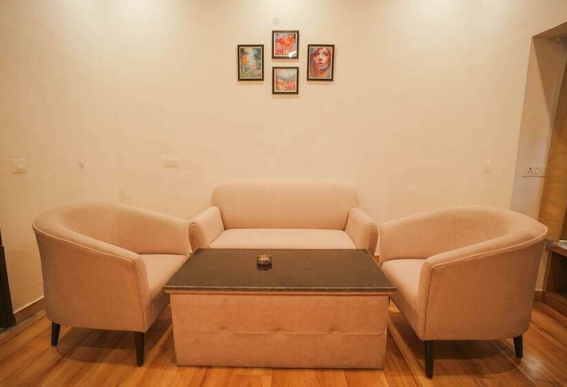 فندق Tapovan Resorts