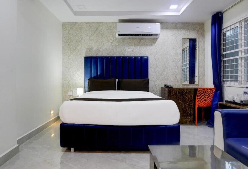 فندق Super Townhouse Khammam Formerly Bluemoon