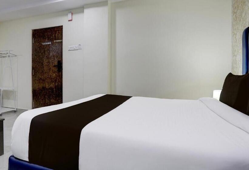 فندق Super Townhouse Khammam Formerly Bluemoon