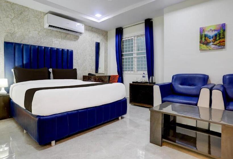 فندق Super Townhouse Khammam Formerly Bluemoon