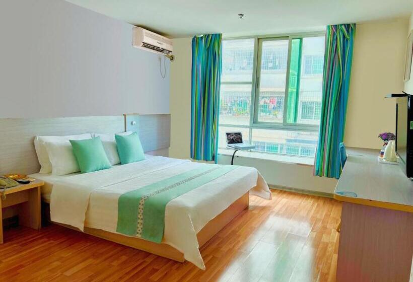 M Hotel Xiamen Haicang Maqing Road Metro Station