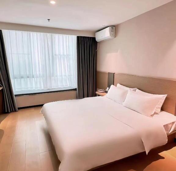 M Hotel Xiamen Haicang Maqing Road Metro Station