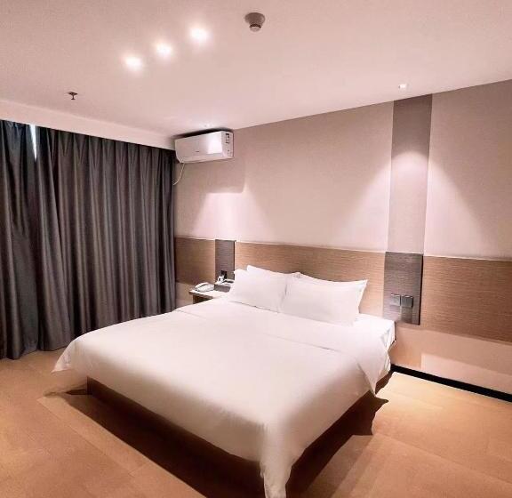 M Hotel Xiamen Haicang Maqing Road Metro Station