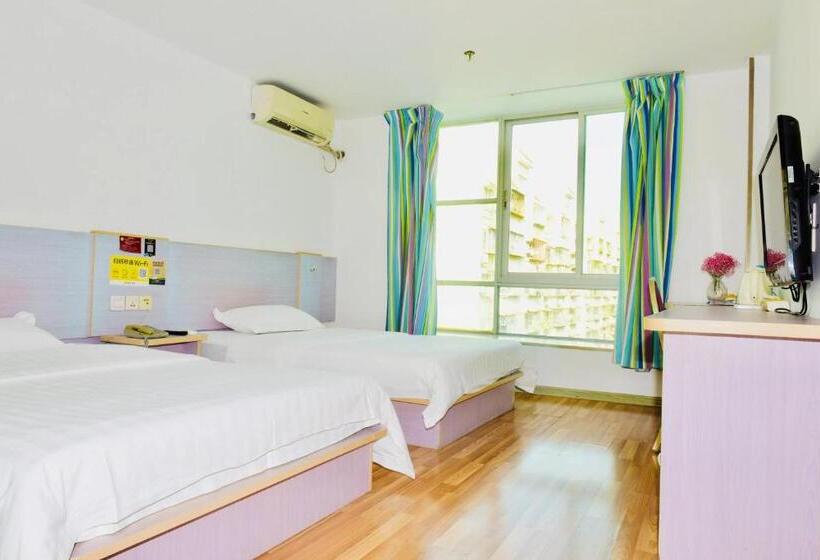 M Hotel Xiamen Haicang Maqing Road Metro Station