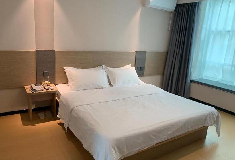 M Hotel Xiamen Haicang Maqing Road Metro Station