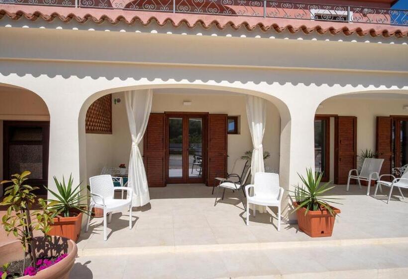 بنسيون Ambra Holiday Rooms   La Cinta