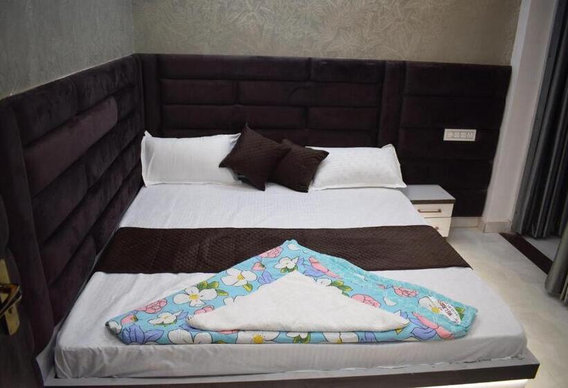 ペンション Brij Maya Dham