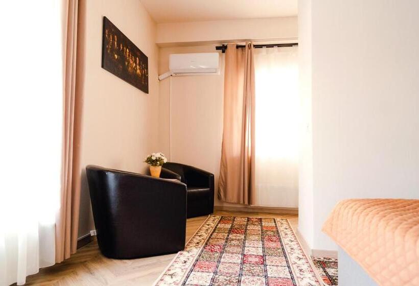 פנסיון Casa Pia