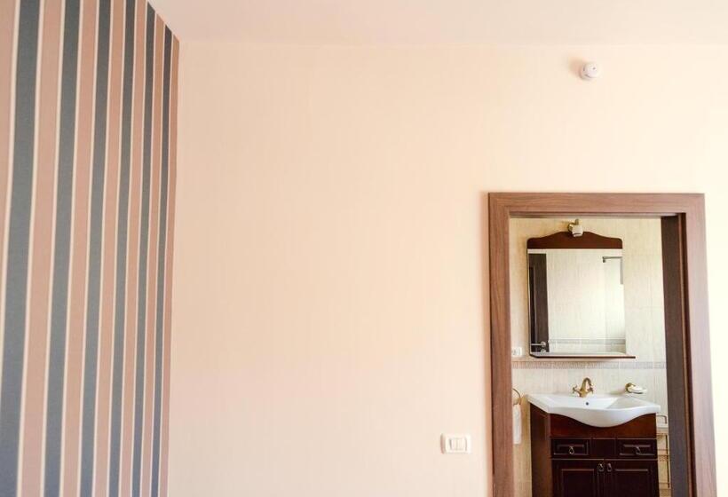 פנסיון Casa Pia