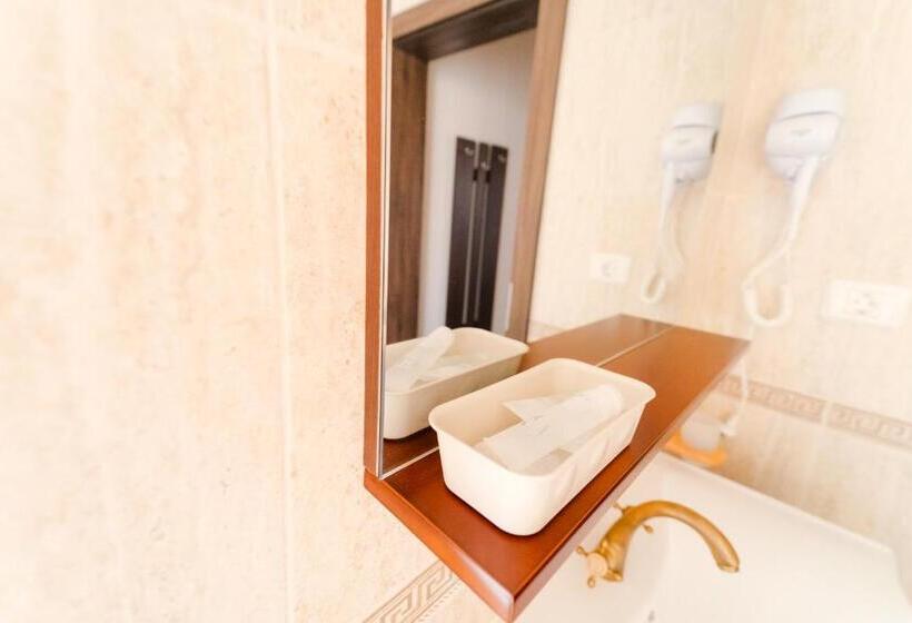 بنسيون Casa Pia