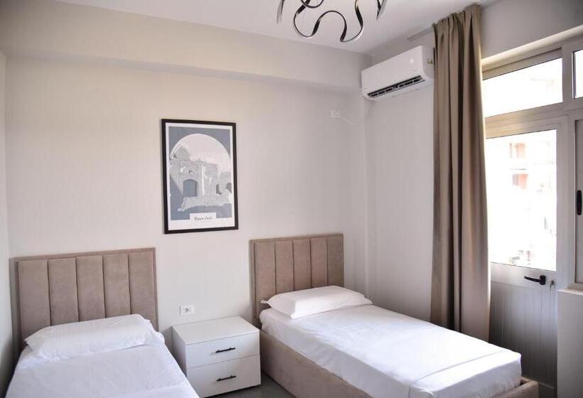 פנסיון City Center