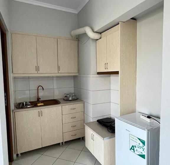 פנסיון Dimas Apartments