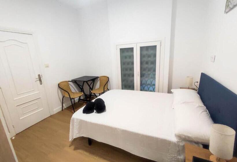 ペンション Hostal Airiños De Vigo