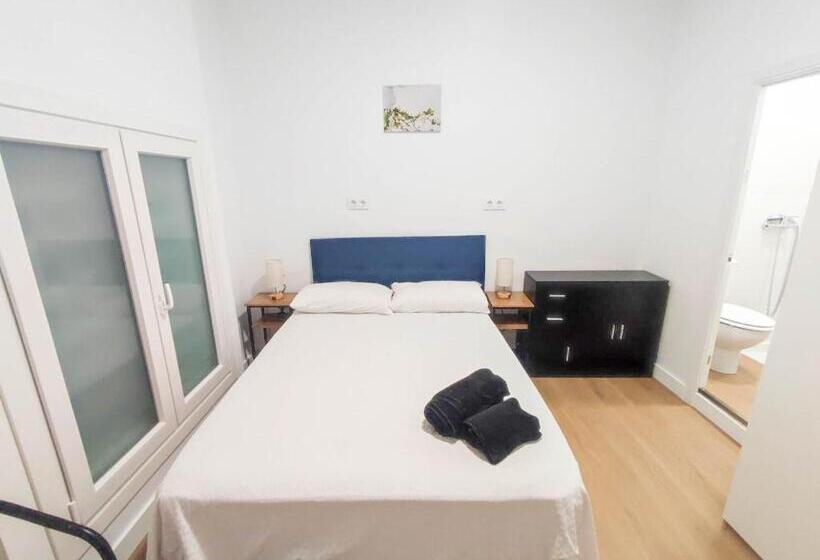 ペンション Hostal Airiños De Vigo