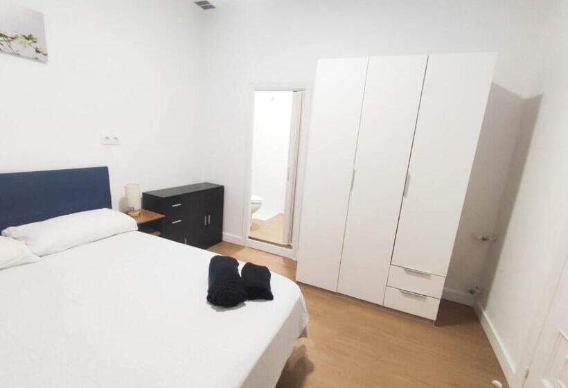 ペンション Hostal Airiños De Vigo