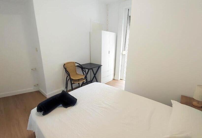 ペンション Hostal Airiños De Vigo