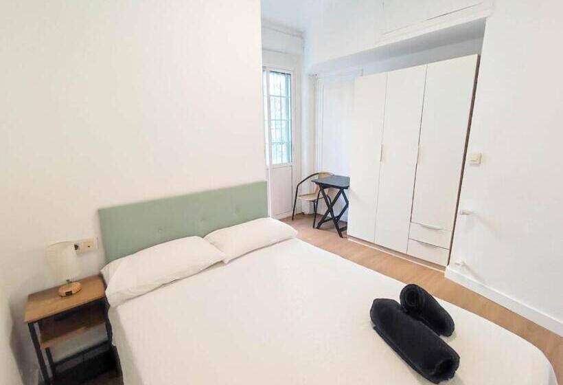 ペンション Hostal Airiños De Vigo