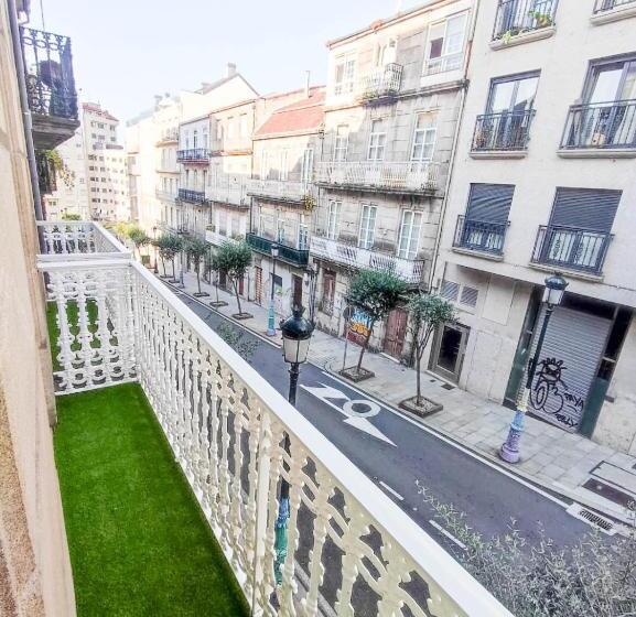 ペンション Hostal Airiños De Vigo