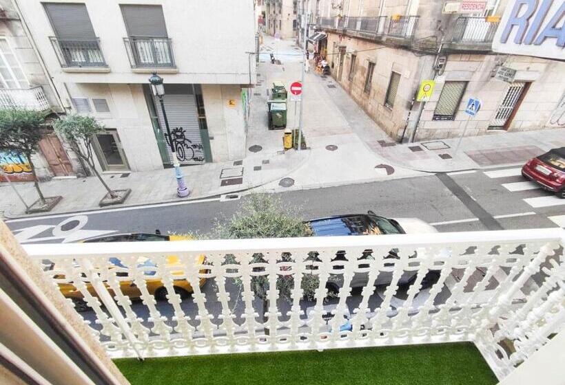 ペンション Hostal Airiños De Vigo