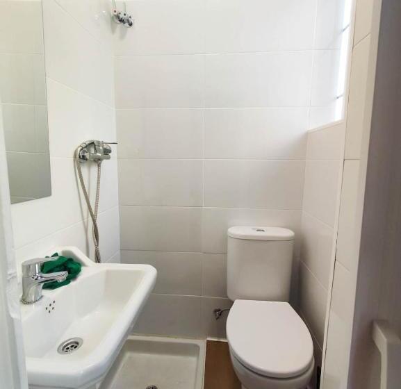 ペンション Hostal Airiños De Vigo