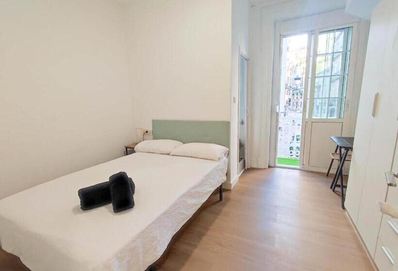 ペンション Hostal Airiños De Vigo