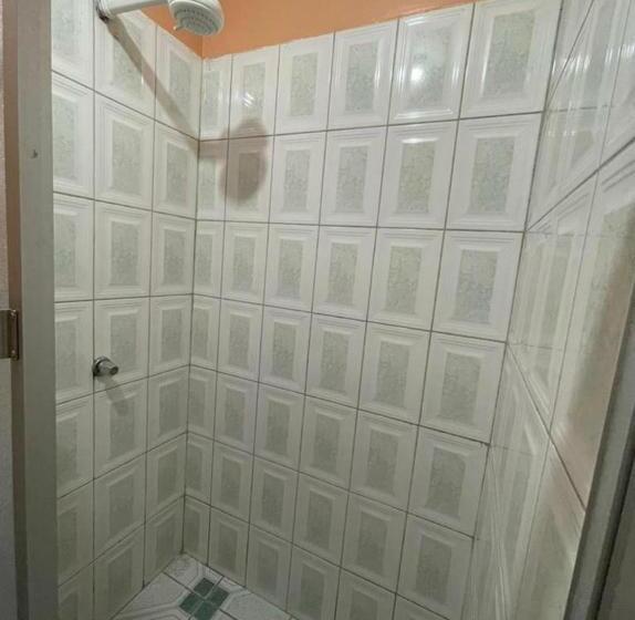 بنسيون Hostal Everest