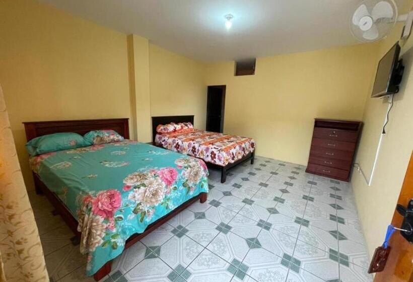 بنسيون Hostal Everest