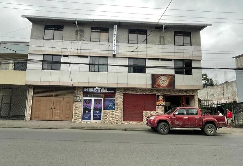 بنسيون Hostal Everest