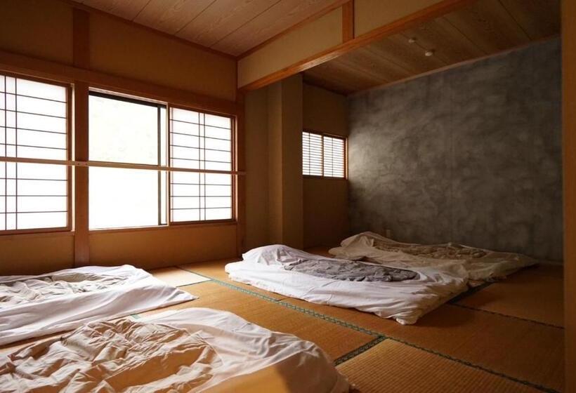 Pensionat 清津峡hostel 雪ふる宿