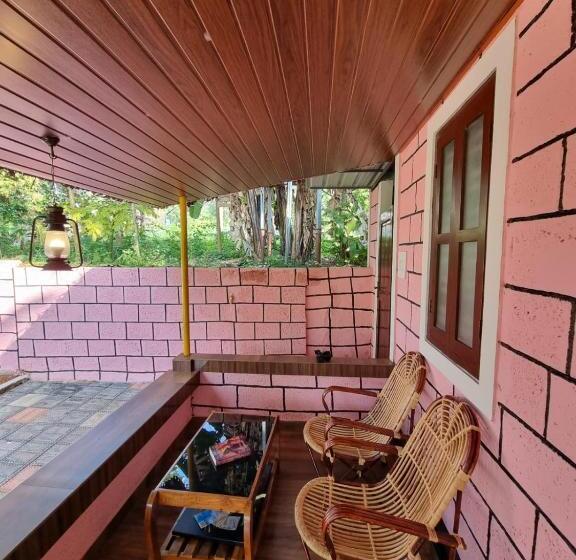 ペンション Kayaltheeram Resort & Homestay