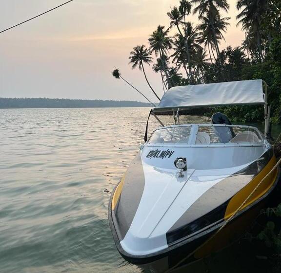 ペンション Kayaltheeram Resort & Homestay