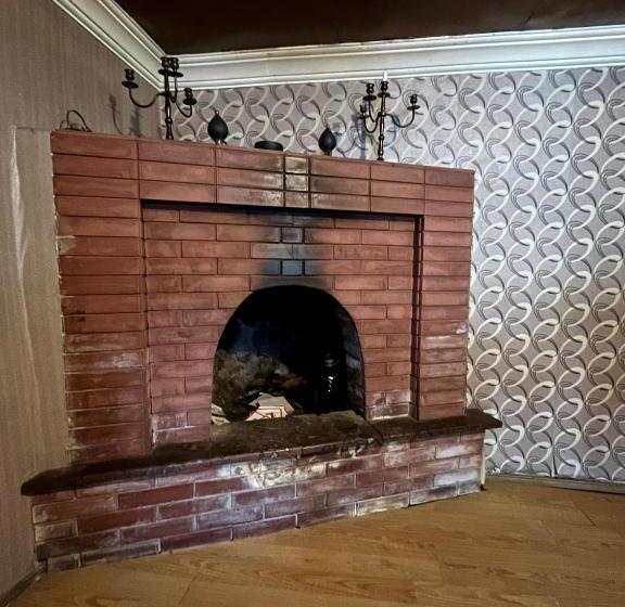 پانسیون Nino S Guest House