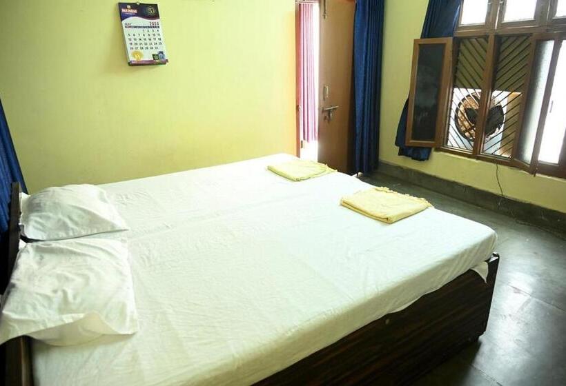 펜션 Sandhya Guest House