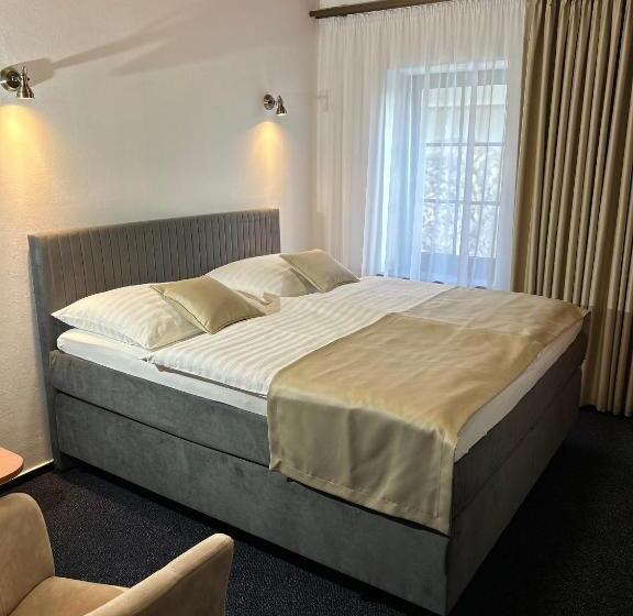 بنسيون Zámeček 11 Starý Jičín