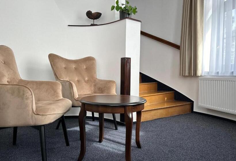 بنسيون Zámeček 11 Starý Jičín