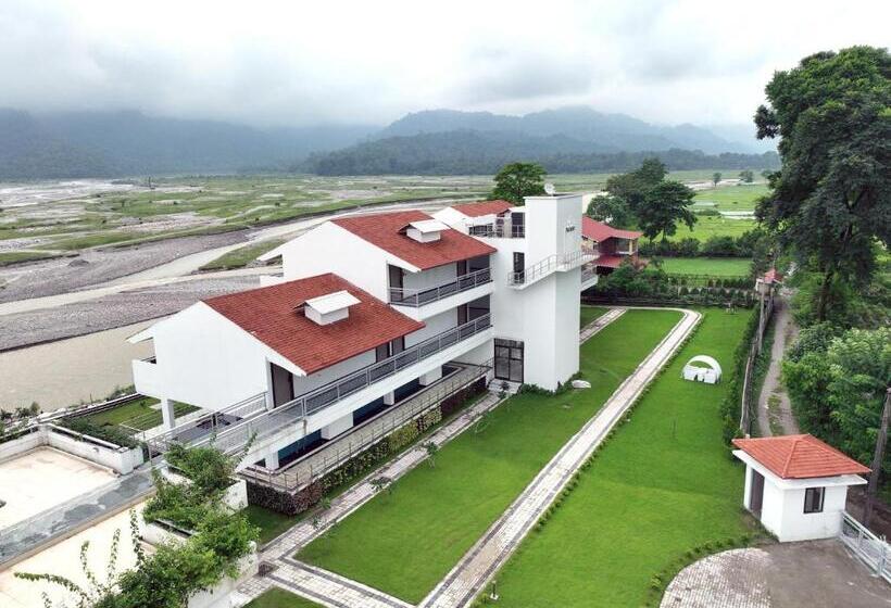 리조트 Paciano Dooars