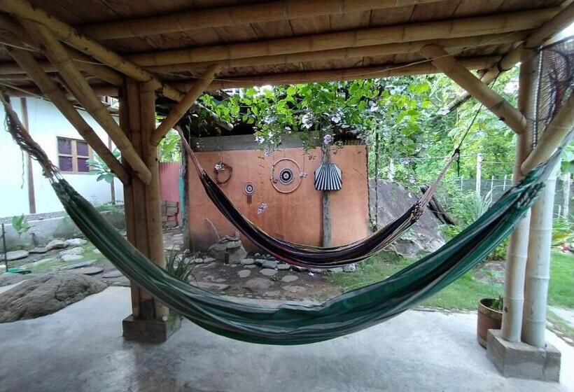 호스텔 Eden Garden