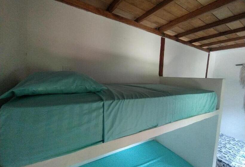 호스텔 Eden Garden