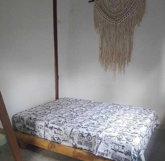 호스텔 Eden Garden