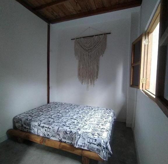 호스텔 Eden Garden